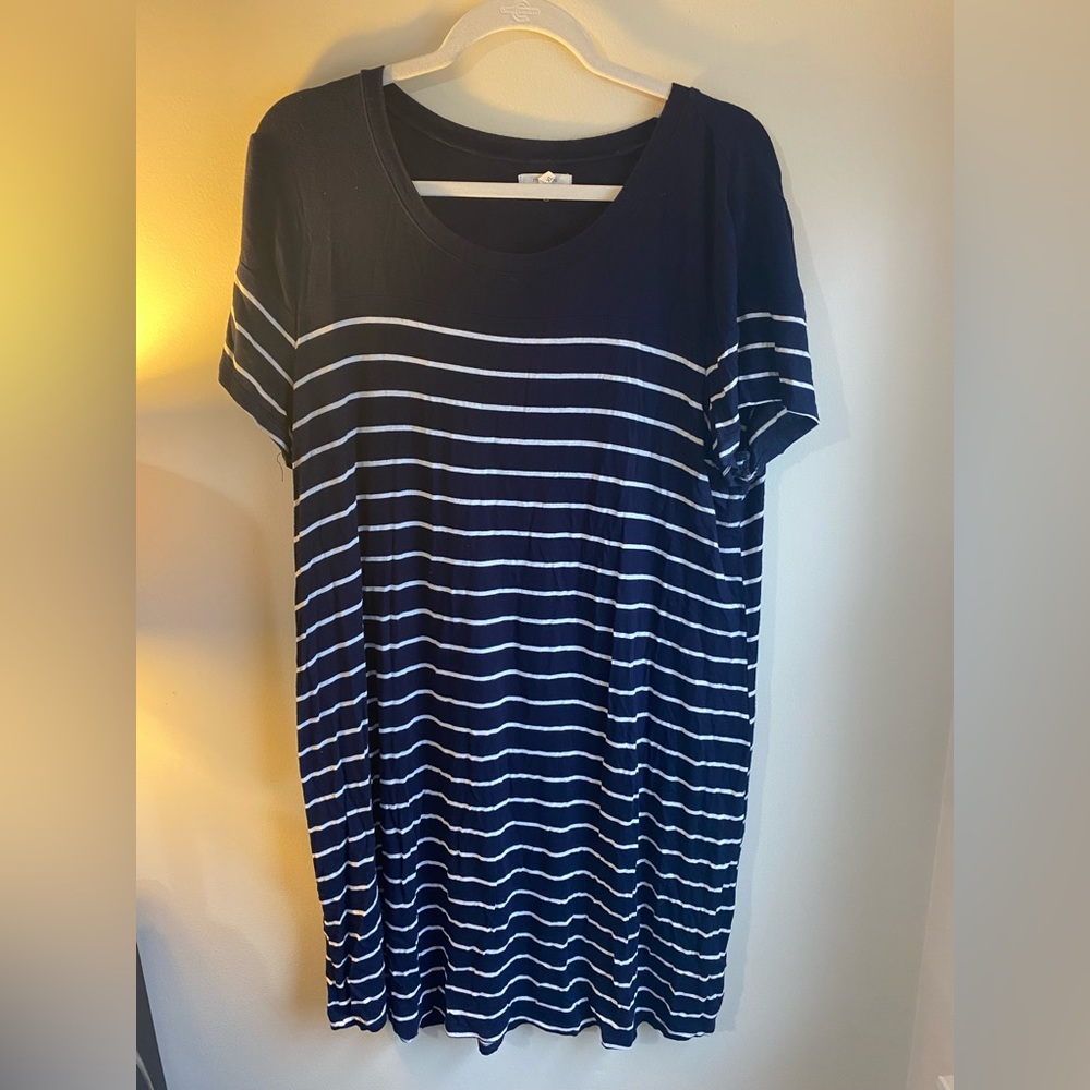 Gently worn. Navy T-shirt dress. White stripes.